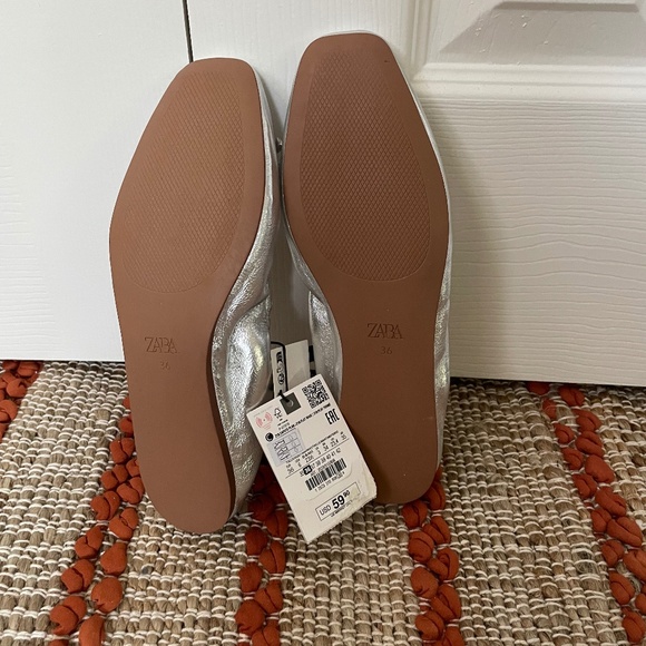 Zara metallic silver ballet flats - size 6 - NWT - Picture 4 of 6